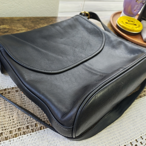 Vintage Coach Black Leather Bag - Picture 1 of 8